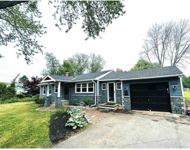 268 Green - Photo Thumbnail 1