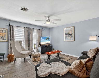 3372 Alouette Circle - Photo Thumbnail 3