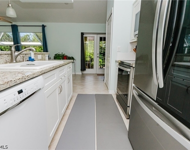 11693 Oakland Drive - Photo Thumbnail 20
