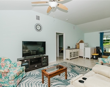 11693 Oakland Drive - Photo Thumbnail 11