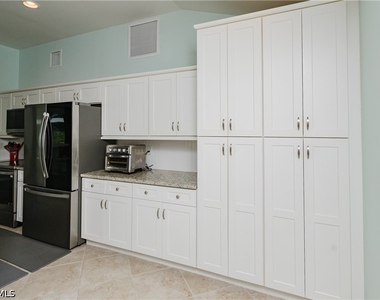 11693 Oakland Drive - Photo Thumbnail 23