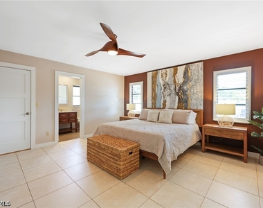 648 96th Avenue N - Photo Thumbnail 12
