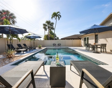 648 96th Avenue N - Photo Thumbnail 2
