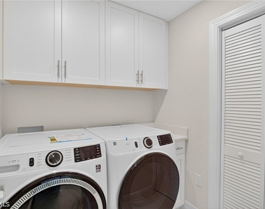 286 Indies Drive E - Photo Thumbnail 6