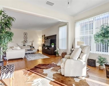 8416 Benelli Court - Photo Thumbnail 10