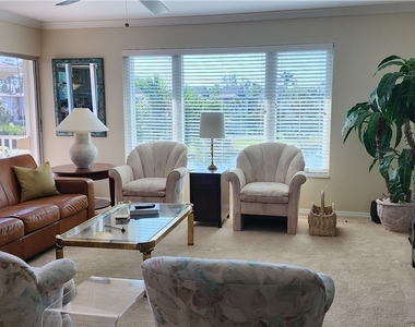 91 Georgetown Boulevard - Photo Thumbnail 4