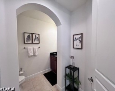 2547 Marquesa Royale Lane - Photo Thumbnail 22