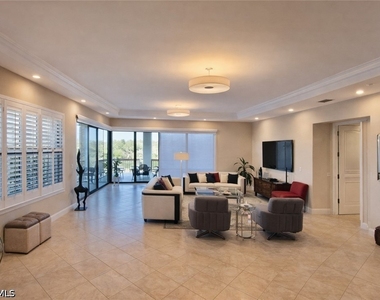 2547 Marquesa Royale Lane - Photo Thumbnail 3