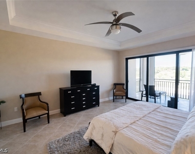 2547 Marquesa Royale Lane - Photo Thumbnail 14