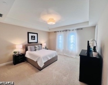 2547 Marquesa Royale Lane - Photo Thumbnail 25