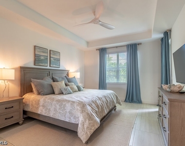 16903 Fairgrove Way - Photo Thumbnail 12