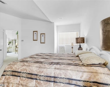 13131 Castle Harbour Drive - Photo Thumbnail 16