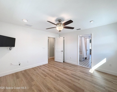 1707 Shore Drive - Photo Thumbnail 24
