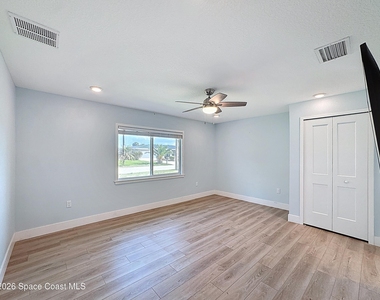 1707 Shore Drive - Photo Thumbnail 17