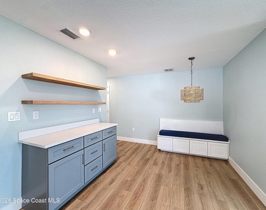 1707 Shore Drive - Photo Thumbnail 8