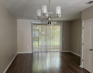 1359 Hampton Park Lane - Photo Thumbnail 13