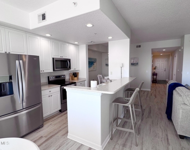 6828 Toland Drive - Photo Thumbnail 11