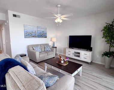 6828 Toland Drive - Photo Thumbnail 19