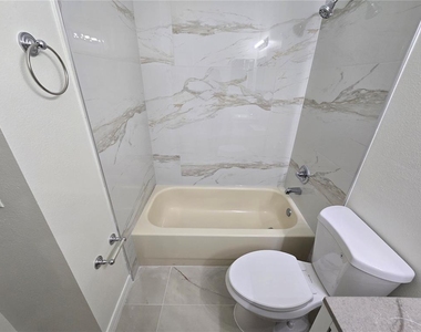 30202 Goodwick Way - Photo Thumbnail 40