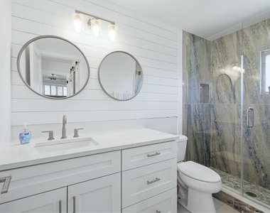 616 Lyons Lane - Photo Thumbnail 20
