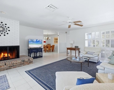 616 Lyons Lane - Photo Thumbnail 5
