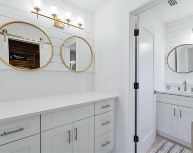 616 Lyons Lane - Photo Thumbnail 19
