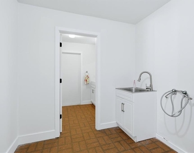 616 Lyons Lane - Photo Thumbnail 26