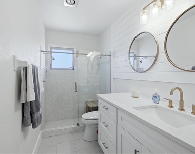 616 Lyons Lane - Photo Thumbnail 25