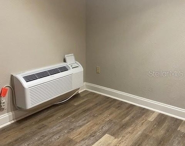 3914 Neptune Street - Photo Thumbnail 6