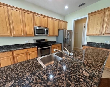 1442 Stickley Avenue - Photo Thumbnail 14