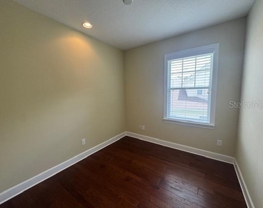 1442 Stickley Avenue - Photo Thumbnail 25