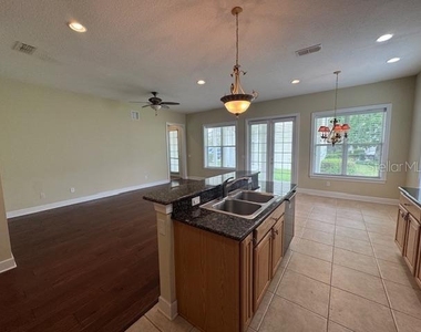 1442 Stickley Avenue - Photo Thumbnail 15