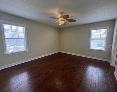 1442 Stickley Avenue - Photo Thumbnail 17