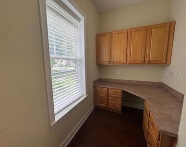 1442 Stickley Avenue - Photo Thumbnail 16