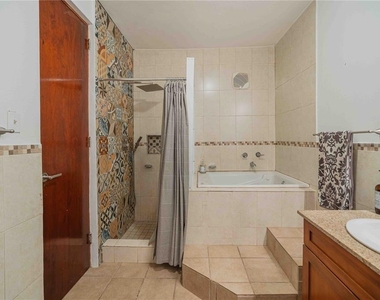 180 Palmas Drive - Photo Thumbnail 21