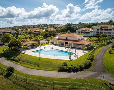 180 Palmas Drive - Photo Thumbnail 18