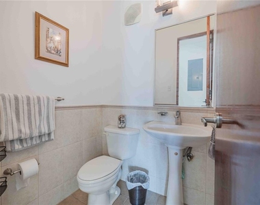 180 Palmas Drive - Photo Thumbnail 15