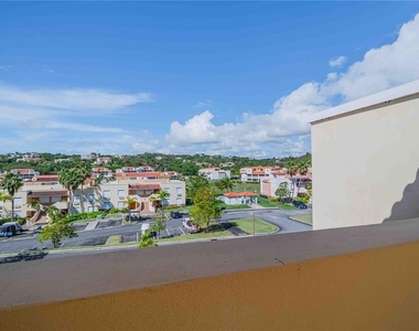 180 Palmas Drive - Photo Thumbnail 22