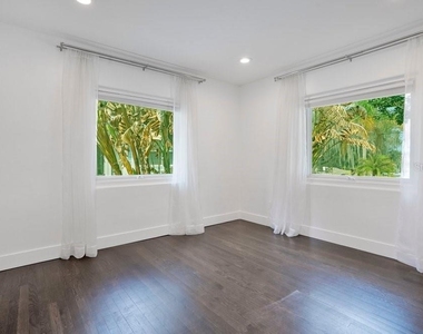 812 East Boulevard - Photo Thumbnail 42