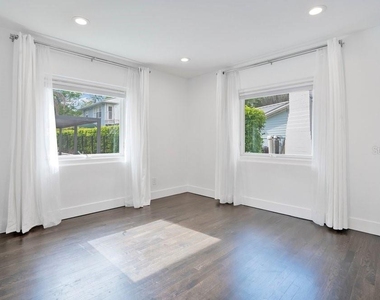 812 East Boulevard - Photo Thumbnail 33