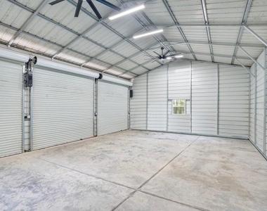 812 East Boulevard - Photo Thumbnail 46