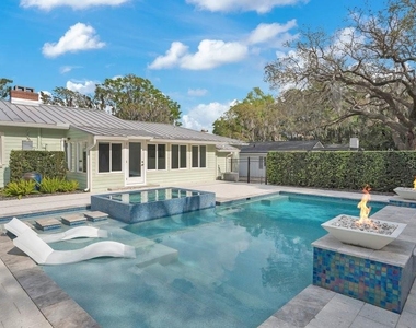 812 East Boulevard - Photo Thumbnail 56