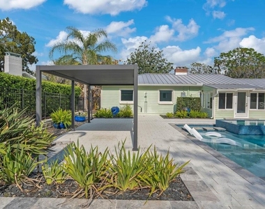 812 East Boulevard - Photo Thumbnail 60