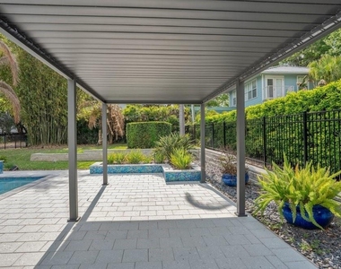 812 East Boulevard - Photo Thumbnail 58