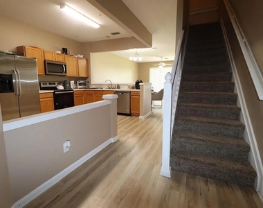 6292 Twain Street - Photo Thumbnail 4