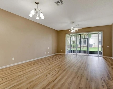 6292 Twain Street - Photo Thumbnail 11