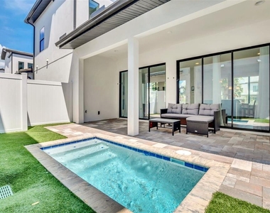 407 Villa Domani Way - Photo Thumbnail 24