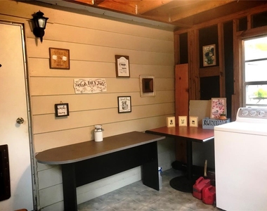 118 Millcreek Drive - Photo Thumbnail 3