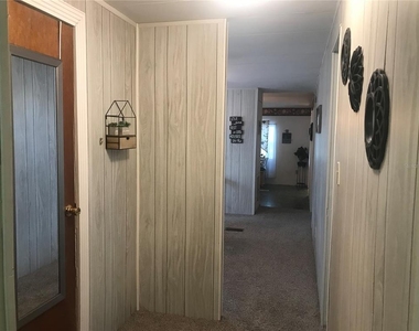118 Millcreek Drive - Photo Thumbnail 21