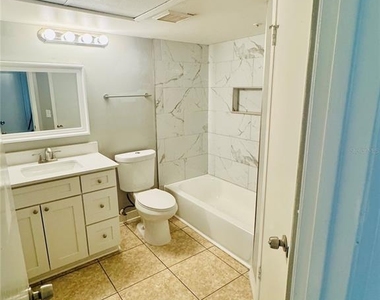 385 Woodside Drive - Photo Thumbnail 13